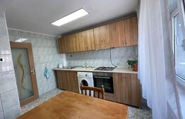 Apartament de 3 camere, 80 mp, centrala termica, zona Garii