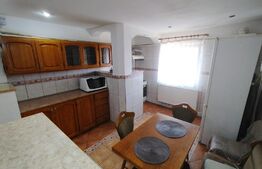 Apartament de 3 camere, centrala termica, aer conditionat, cartier Valea Rosie
