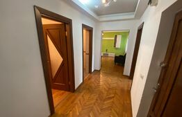 Apartament de 2 camere, decomandat, 60mp, Zona Centrala