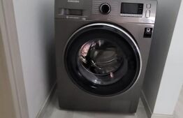 Apartament 2 camere, centrala termica, aer conditionat, zona Centrala