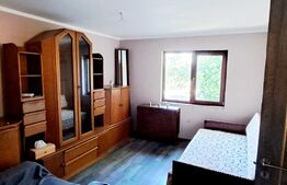 Casa pe parter, renovata, 77 mp utili și 1500 mp teren la strada, zona Podari! 