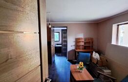 Casa pe parter, renovata, 77 mp utili și 1500 mp teren la strada, zona Podari! 