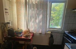 Apartament de 3 camere, decomandat, etaj 1, zona 1 Mai