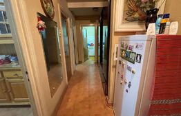 Apartament 3 camere, etajul 1, decomandatat,  Calea Bucuresti ( Stomatologie )