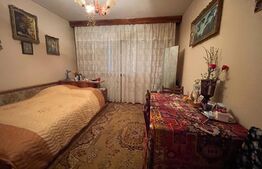 Apartament 3 camere, etajul 1, decomandatat,  Calea Bucuresti ( Stomatologie )