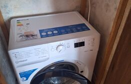 Apartament de 2 camere, decomandat, aer conditionat, zona Rovine