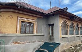 Casă parter, cu teren aferent de 868 mp, situată în Șimnicu de Sus - Duțulești