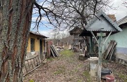 Casă parter, cu teren aferent de 868 mp, situată în Șimnicu de Sus - Duțulești