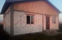 Casa cu 3 camere, 66mp, zona Ghercesti