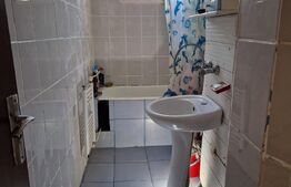 Apartament 3 camere semidecomandat, zona Promenada Craiovita