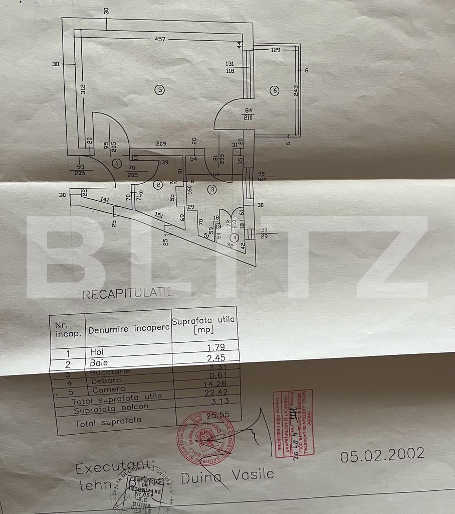 Garsonieră într-un bloc mixt, cartier Craiovița, zona Materna