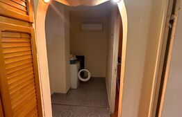 Apartament de 3 camere, decomandat, aer conditionat, zona Valea Rosie