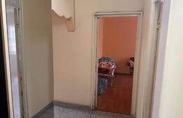 Apartament de 3 camere, decomandat, aer conditionat, zona Valea Rosie