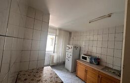 Apartament de 3 camere, decomandat, aer conditionat, zona Valea Rosie