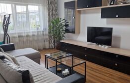 Apartament de 2 camere, semidecomandat, zona Craiovita Noua