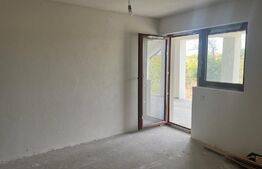 Casa 175 mp, pe un teren de 800mp, Motoci, la principala