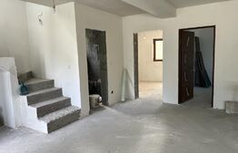 Casa 175 mp, pe un teren de 800mp, Motoci, la principala