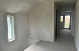 Casa 175 mp, pe un teren de 800mp, Motoci, la principala