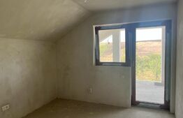 Casa 175 mp, pe un teren de 800mp, Motoci, la principala