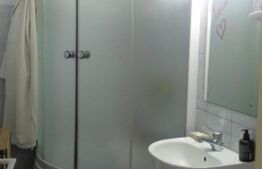 Apartamentul bilateral decomandat cu 2 camere, cu o suprafață de 49 mp, zona Calea Severinului