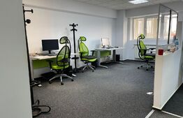 Apartament 4 camere decomandat, 94 mp, Calea Bucuresti, zona Piata Mare