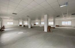 Clădire comercială 3225 mp, teren 5850 mp, zona Romanești