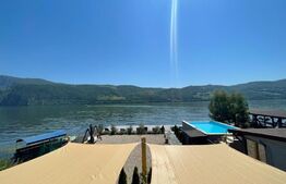 Pensiune 360 mp utili, teren 600 mp, Dubova