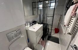 Apartament semidecomandat de 3 camere renovat lux Craiovita, gata de mutat