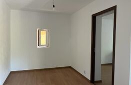 Casa 50mp, pe un teren de 1000mp, in Leamna de Jos