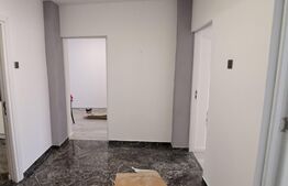 Apartament 66 mp-parter, pretabil spațiu 66 mp, vad și flux intens, zona 1 Mai