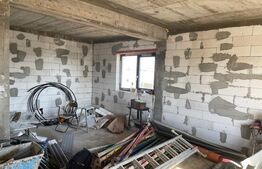 Casă nouă, complet finisată, la cheie, în regim P+1 construită în stil mediteranean cu 5 dormitoare și teren aferent de 412 mp în zona Damila-Selgros