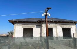 Casă complet finisată la cheie în regim parter cu teren aferent de 412 mp în zona Selgros Preajba