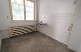 Apartament cu două camere la parter, circular, ultracentral, pretabil sediu firmă