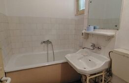 Apartament cu două camere la parter, circular, ultracentral, pretabil sediu firmă