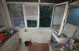 Apartament cu 2 camere, decomandat, zona Parc Cornitoiu