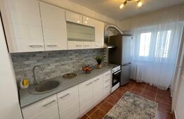 Apartament decomandat cu 4 camere, centrala termica, zona Dezrobirii Rovine