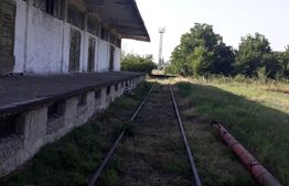 Teren intravilan, depozit și siloz de cereale în Caracal, jud. Olt