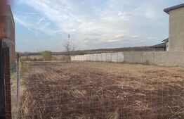 Oportunitate! Teren intravilan de 900 mp în Cârcea, în zona rezidențială Pelendava. Toate utilitățile