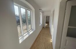 Casa pe parter ,teren de 297mp, zona Peco Romanesti