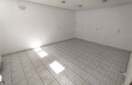 Spatiu comercial, 80 mp, curte, zona Centrul Vechi