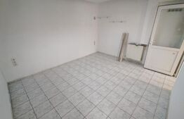 Spatiu comercial, 80 mp, curte, zona Centrul Vechi