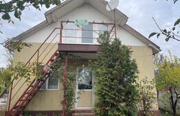 Casă P+M 110 mp situată în spatele bazei sportive Atlas Craiova