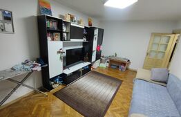 Apartament de 3 camere, decomandat, etajul 1, zona Politie-Amaradia