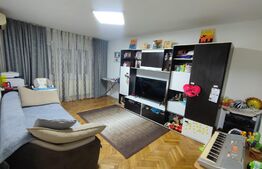 Apartament de 3 camere, decomandat, etajul 1, zona Politie-Amaradia