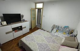 Apartament de 3 camere, decomandat, etajul 1, zona Politie-Amaradia