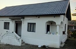 Casa reconditionata, 500mp teren, Segarcea