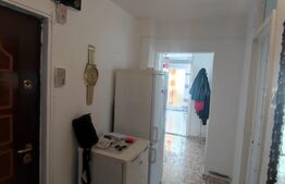 Apartament de 2 camere, decomandat, zona M-uri Ciuperca