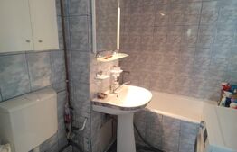 Apartament de 2 camere, decomandat, zona M-uri Ciuperca