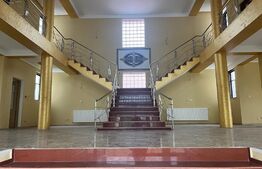 Casa de 450mp utili in apropiera stadionului !!