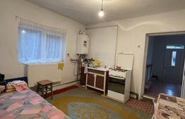 Casa locuibila toate utilitatile zona Simnicul de Jos 1424 mp cu front 25 mp